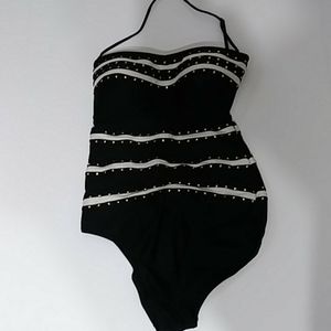 Jessica Black/white 1-piece swimsuit Sz not label